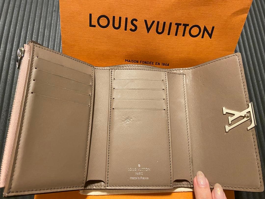 特別値下げ★Louis Vuitton/ポルトフォイユ・カプシーヌ コンパクト
