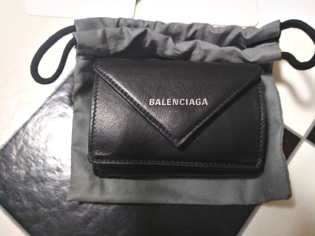 BALENCIAGA バレンシアガ ペーパー三つ折り財布 Black