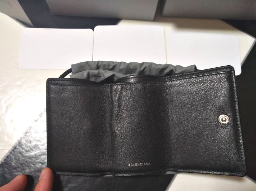 BALENCIAGA バレンシアガ ペーパー三つ折り財布 Black