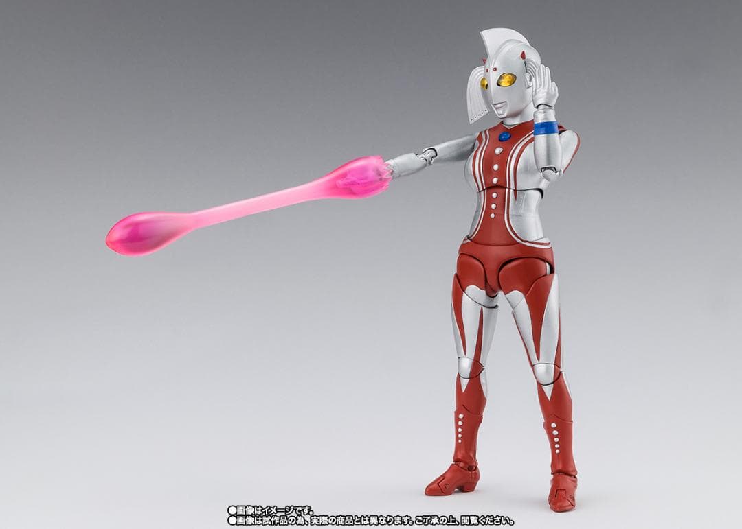 ほぼ未開封新品 フィギュアーツ ウルトラの母