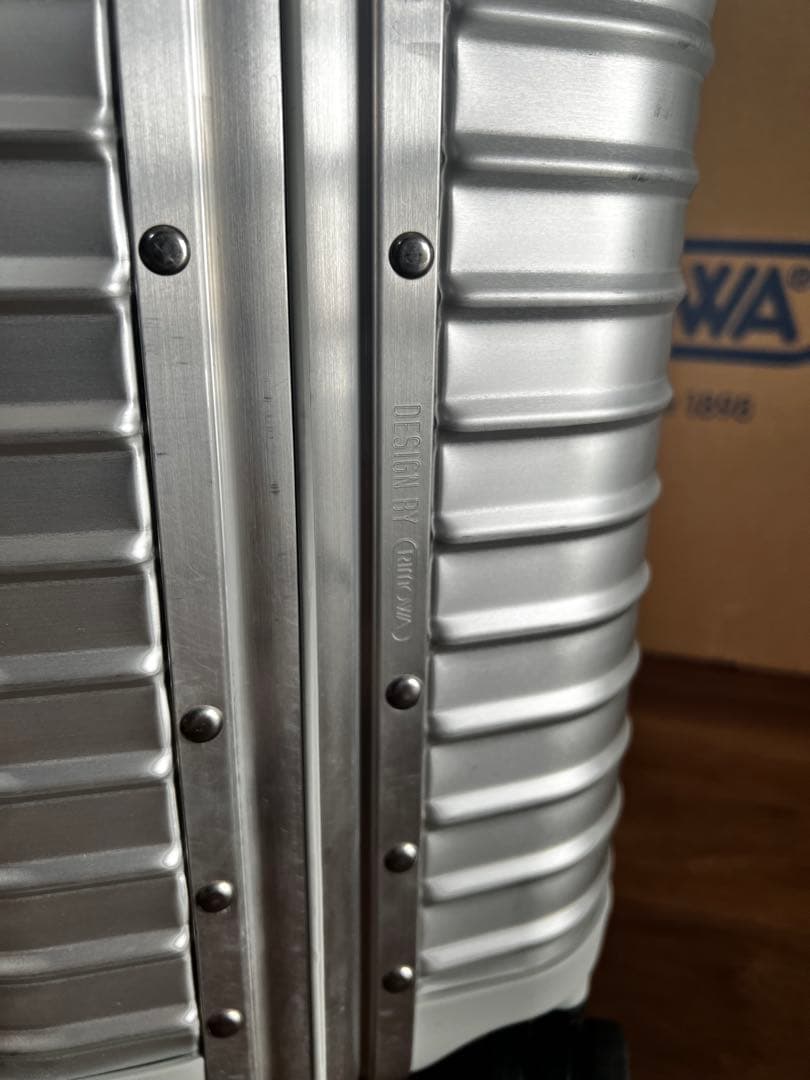 付属品完備　RIMOWAリモワ トパーズ(オリジナル) コンパクト シルバー