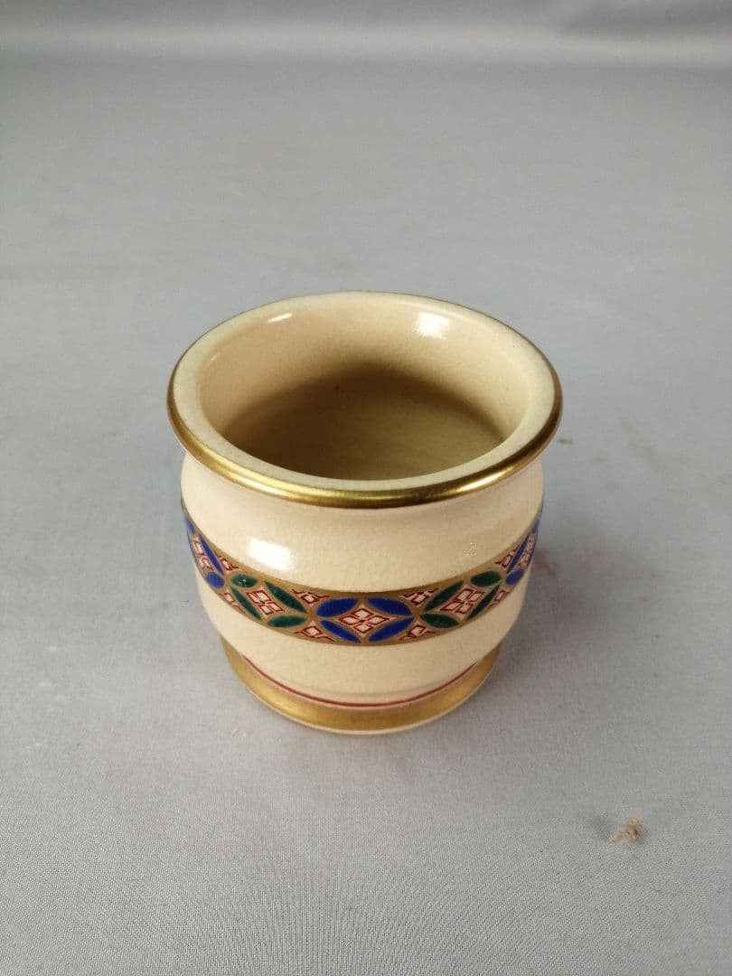 【茶道具】高台寺窯陶楽造　仁清写華七宝紋皆具　水指 建水 杓立 蓋置　水指400