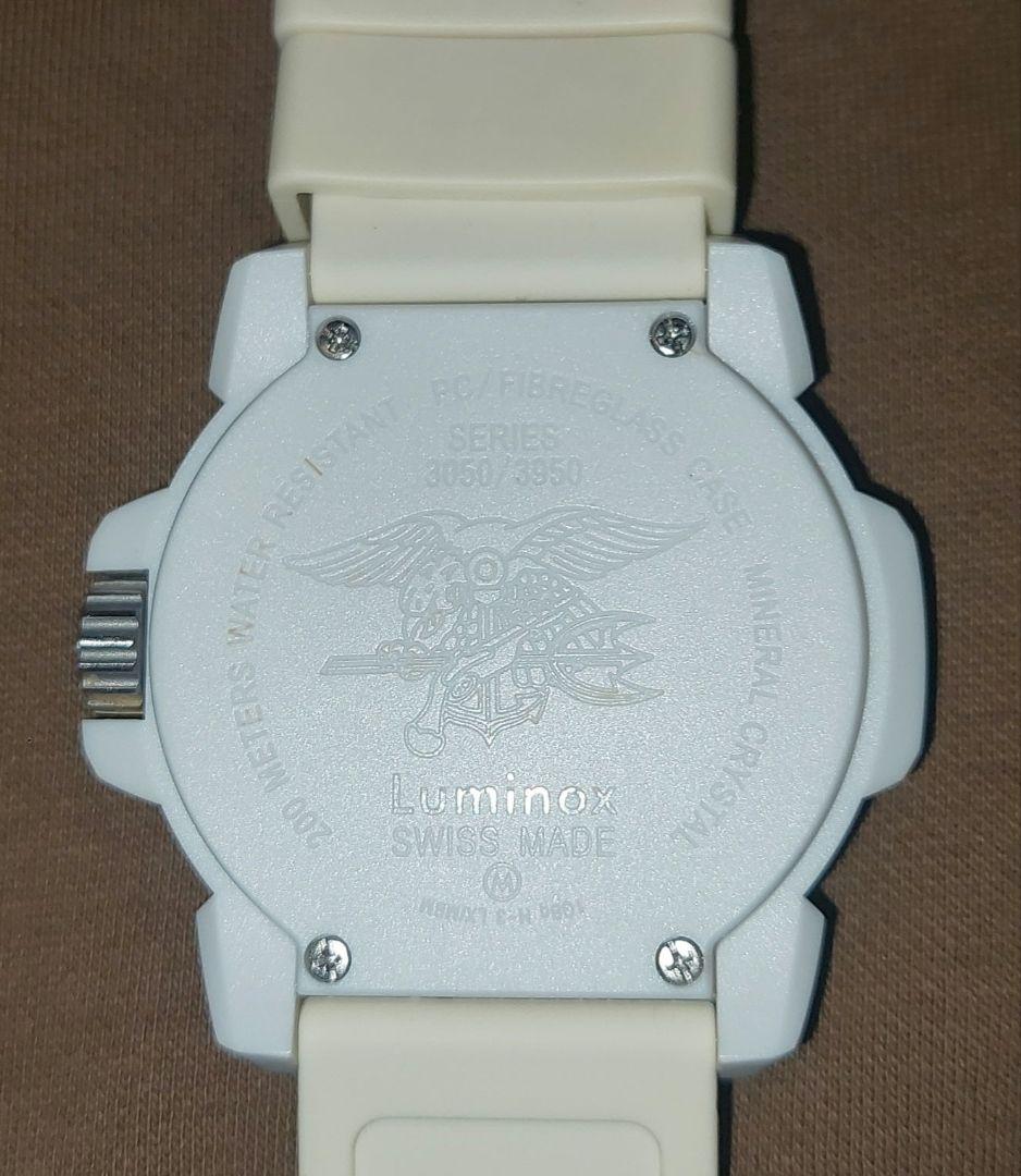 Luminox 3050 ホワイト ラバーベルト 時計