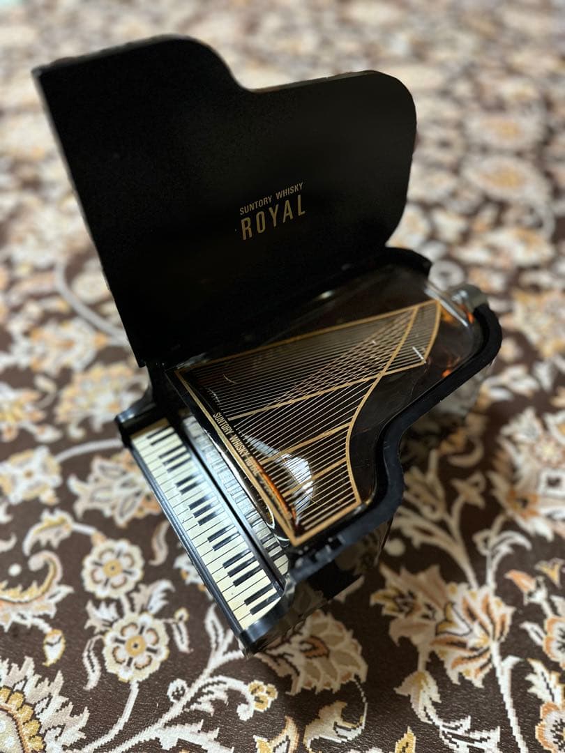サントリーローヤルピアノ型 楽器 特級表記 600ml 43% SUNTORY