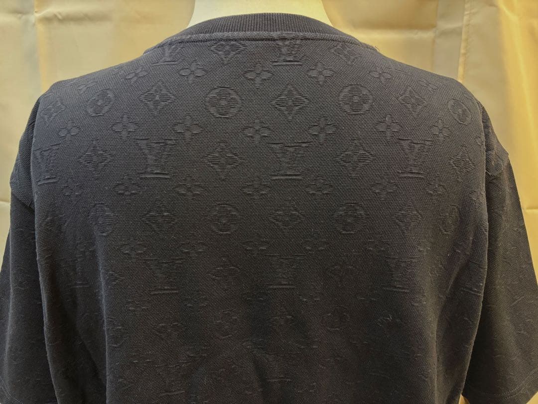 LOUIS VUITTON　シグネチャー 3Dポケット モノグラム総柄 Tシャツ