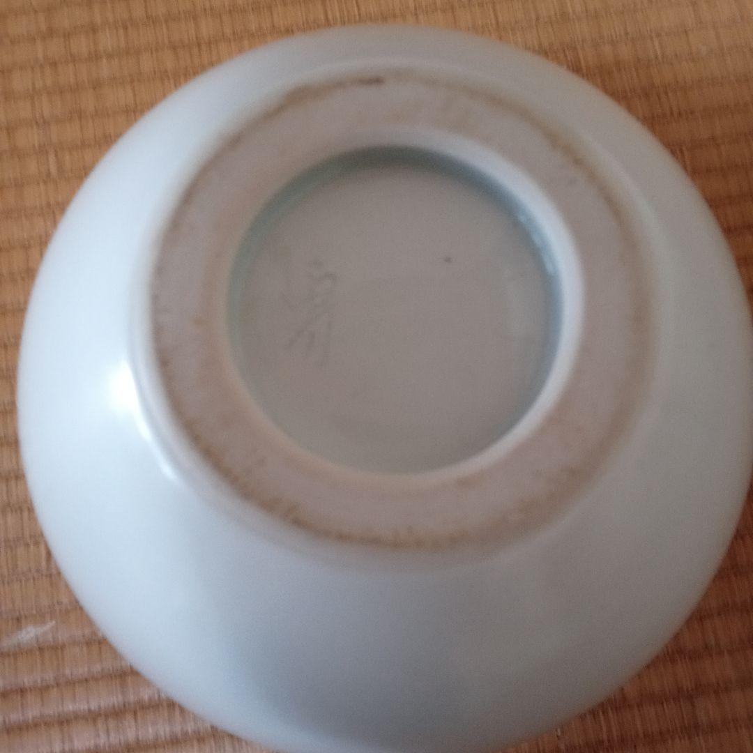 白磁　壺　高さ約20cm直径約20cm