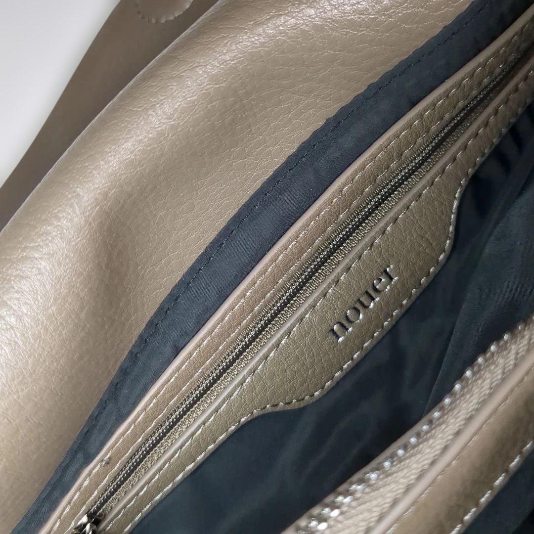 未使用品 nouer ヌエール ボトムエンボスロゴバッグ ショルダーバッグ