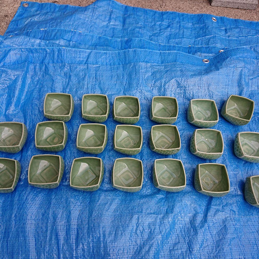20セット、とレトロ青磁、湯呑みセット