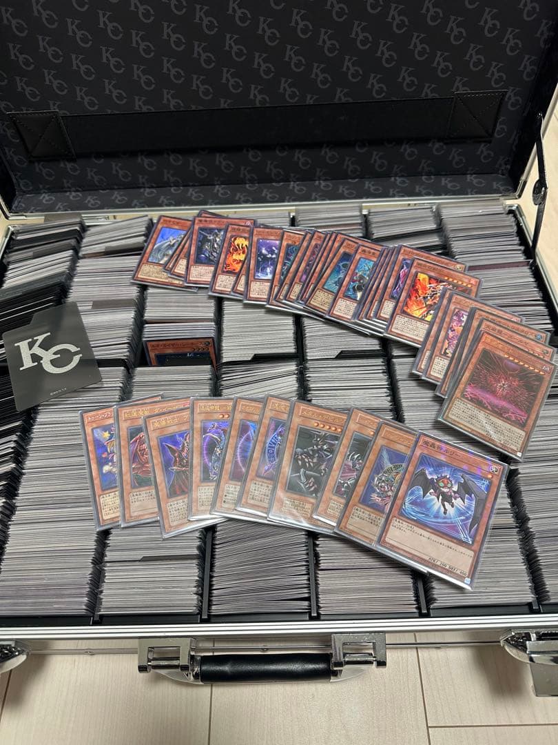 遊戯王引退　レアカード　約16キロ(アタッシュケース込み)
