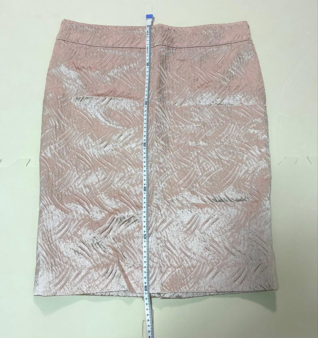 【イタリア製】Salvatore Ferragamo、タイトスカート、サイズ48