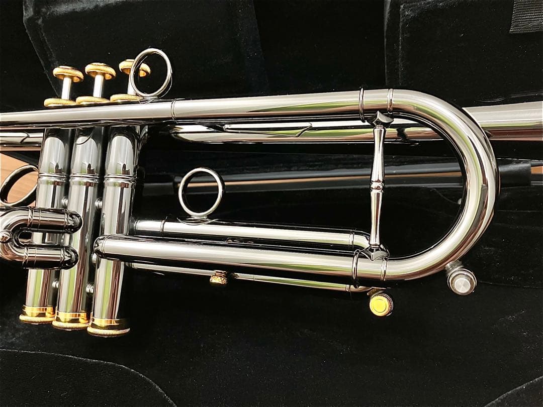 QUEEN BRASS ZORRO トランペット　ブラックニッケル仕上