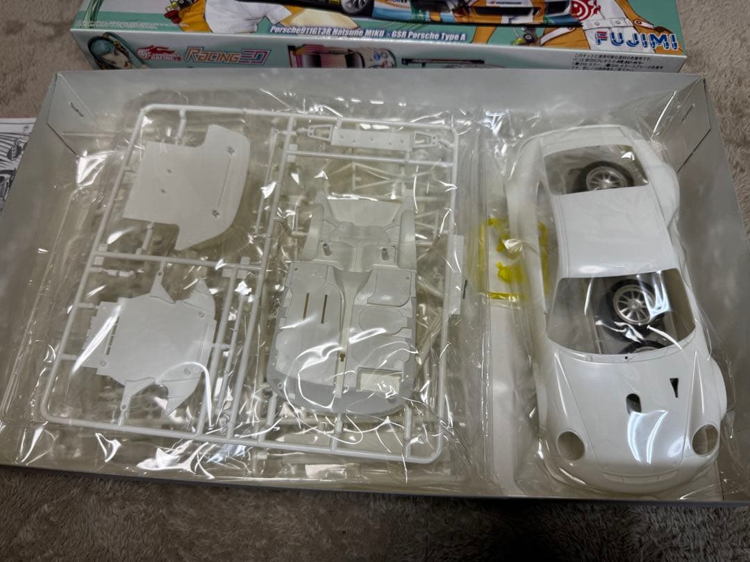 フジミ 1/24 ポルシェ911 GT3R初音ミク×GSRポルシェ