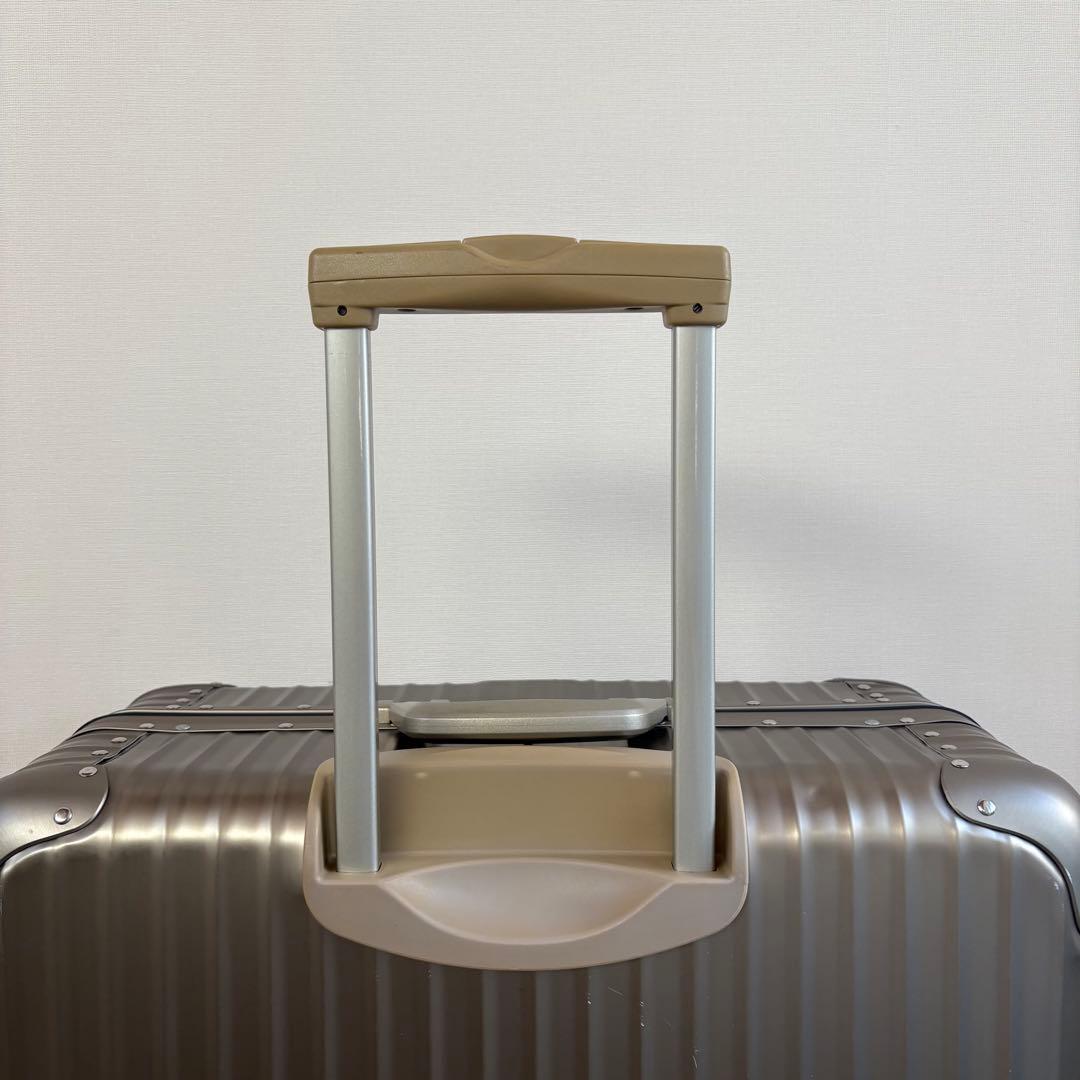 美品　RIMOWA TOPAS TITANIUM 98L キャリーケース　付属有