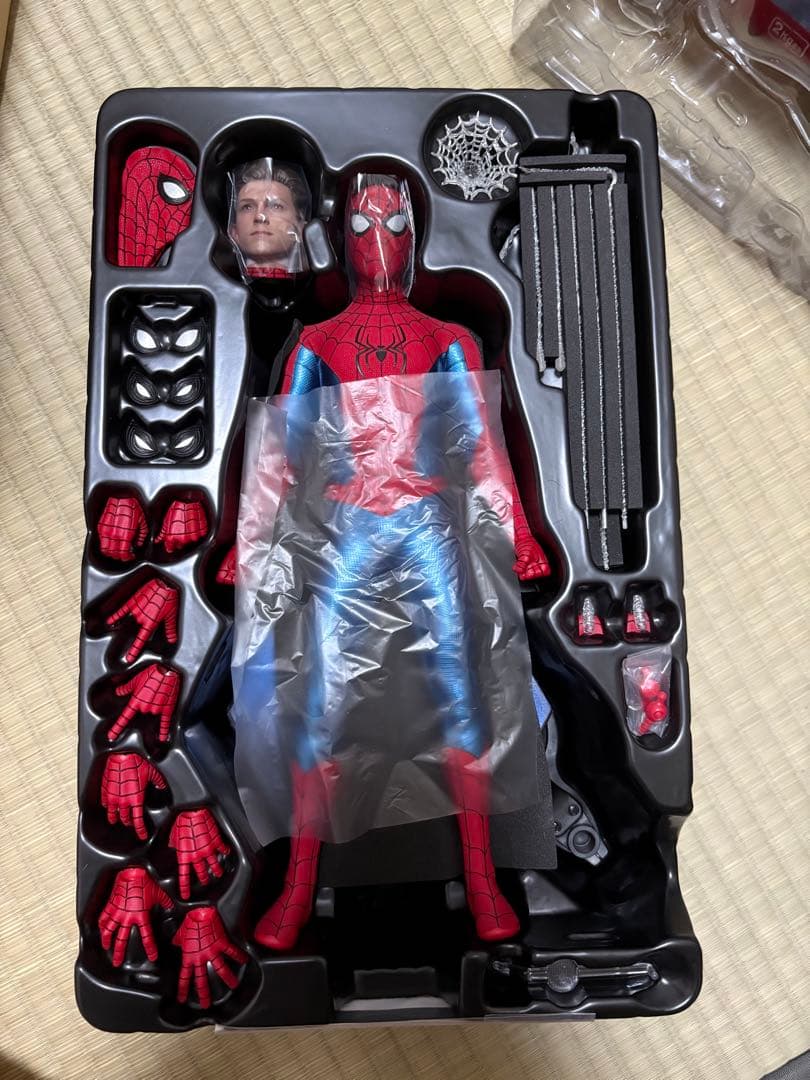 ホットトイズ スパイダーマン ニュー・レッド＆ブルースーツ ノー・ウェイ・ホーム