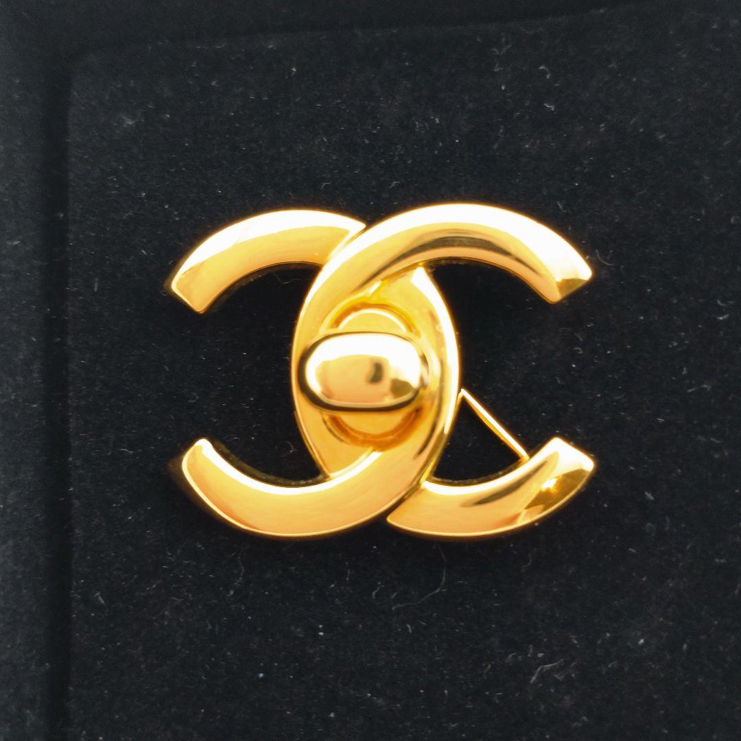 美品CHANELブローチ