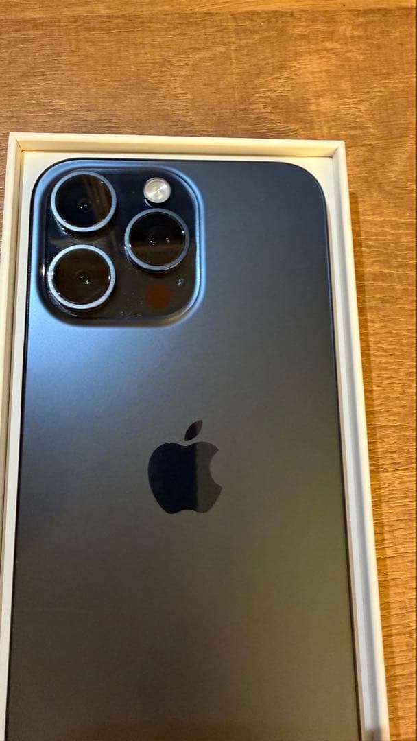 【美品】iPhone 15 Pro Max 1TB ブルーチタニウム