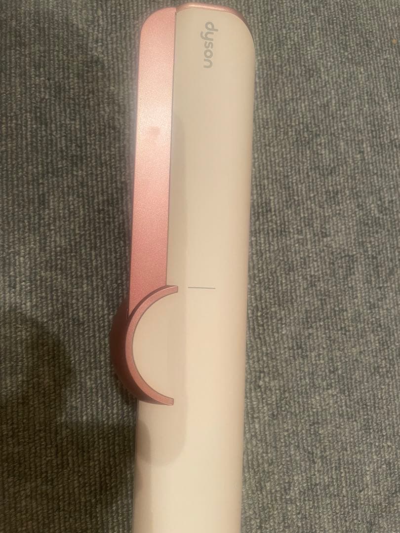 新春だけのセール　ダイソンヘアー　ストレイトナー