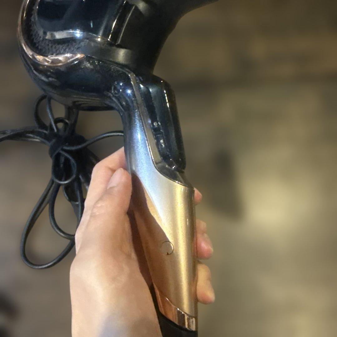 ヘアビューロン4Dヘアドライヤー ブラック/ゴールド