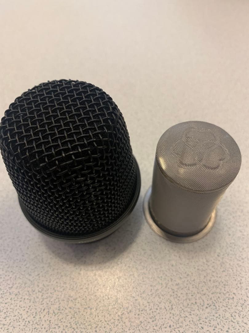 AKG コンデンサーマイク　C636 ブラック