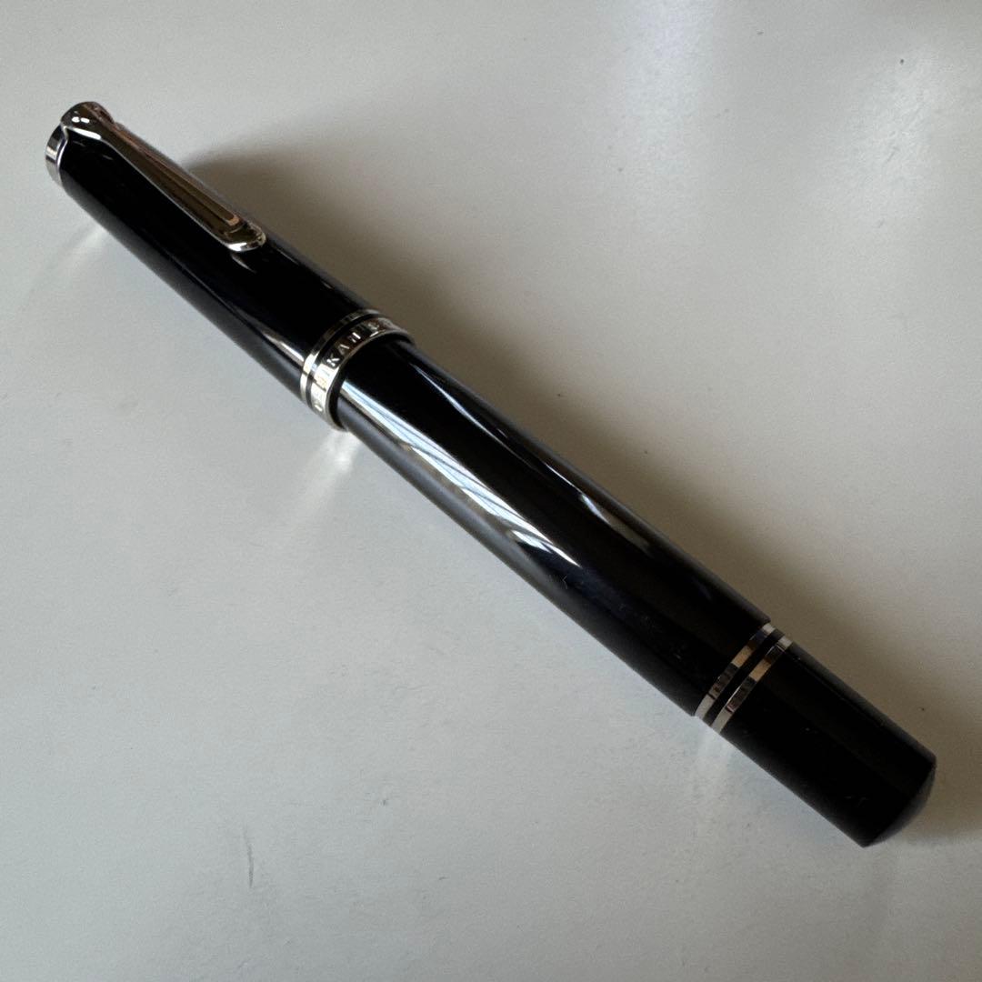 Pelikan ペリカン 万年筆スーベレーンM805 ブラック ＥFニブ 極細字