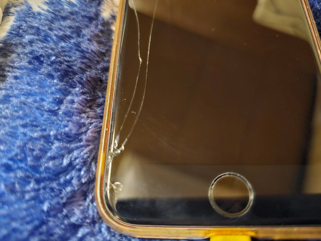 iPhone SE 第2世代 64GB