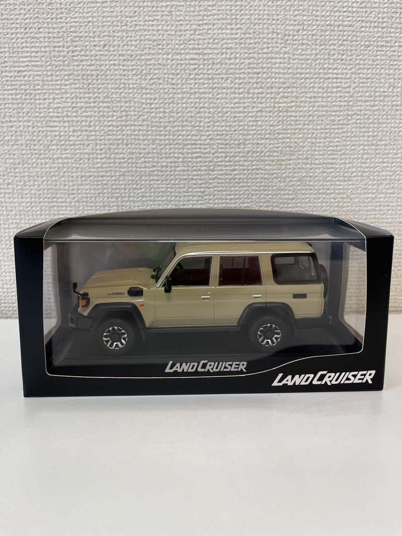 ランドクルーザー70 ベージュ ミニカー トヨタ