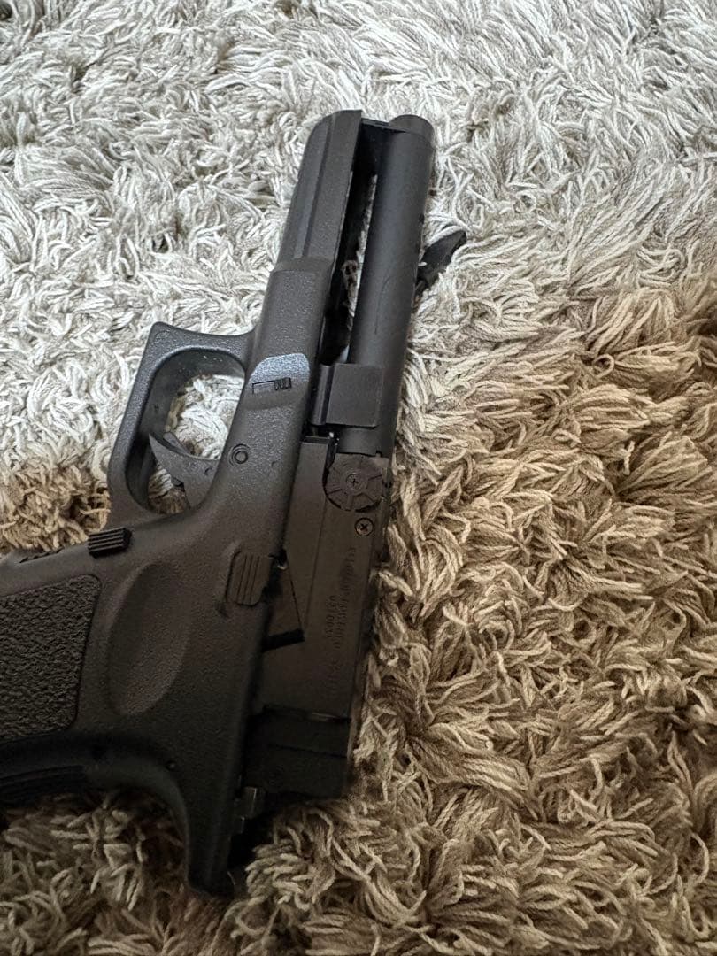 東京マルイ　電動ハンドガン　グロック18C リポ化済み