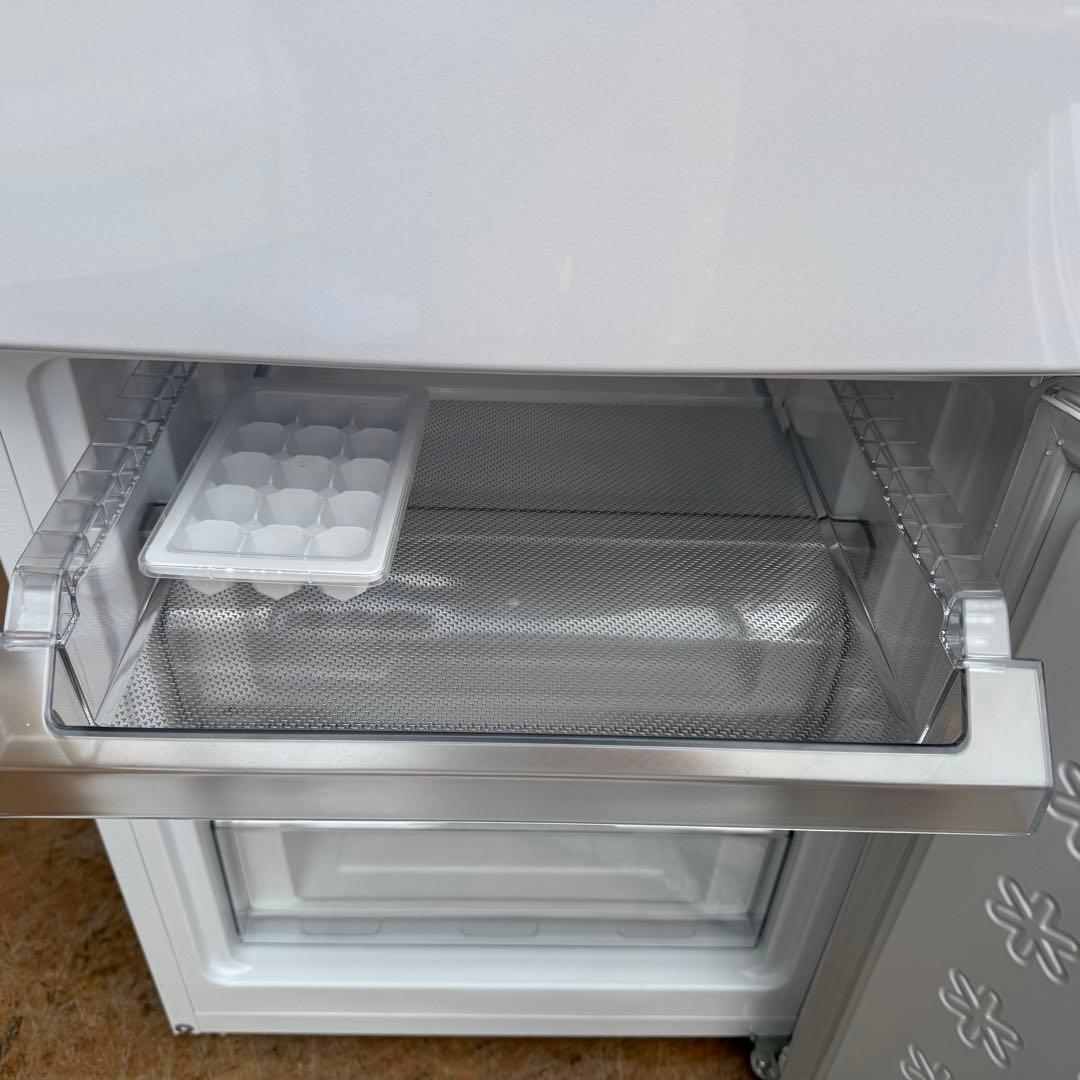 C7413★2023年製美品★ハイアール　冷蔵庫　大型　ホワイト　一人暮らし