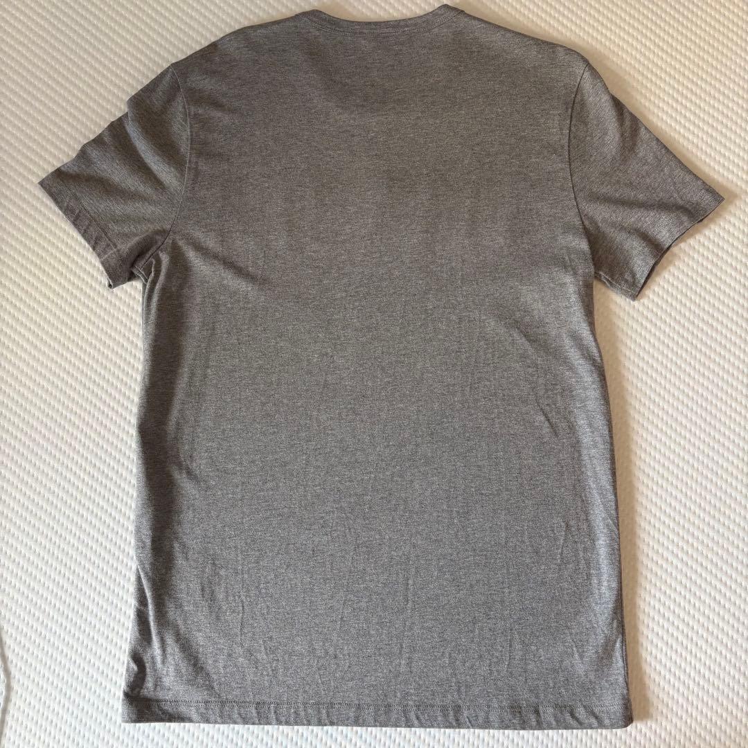 Moncler グレー Tシャツ