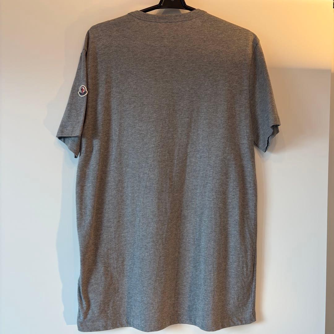 Moncler グレー Tシャツ