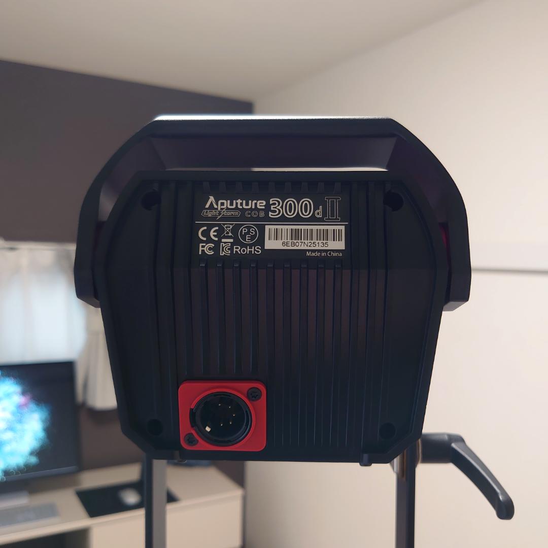 Aputure LS 300d II デイライト LED ライト