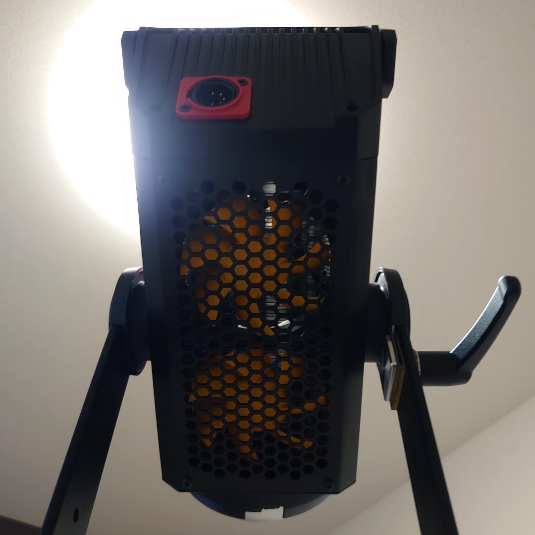 Aputure LS 300d II デイライト LED ライト