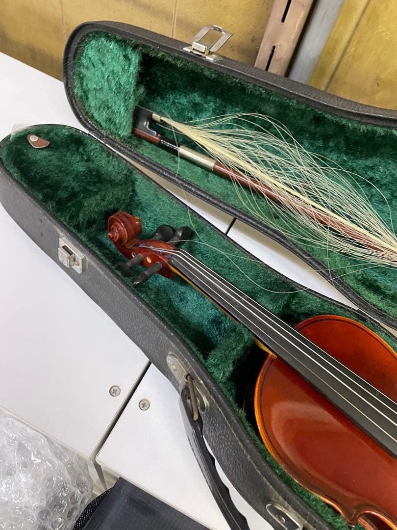 Stradivarius バイオリン