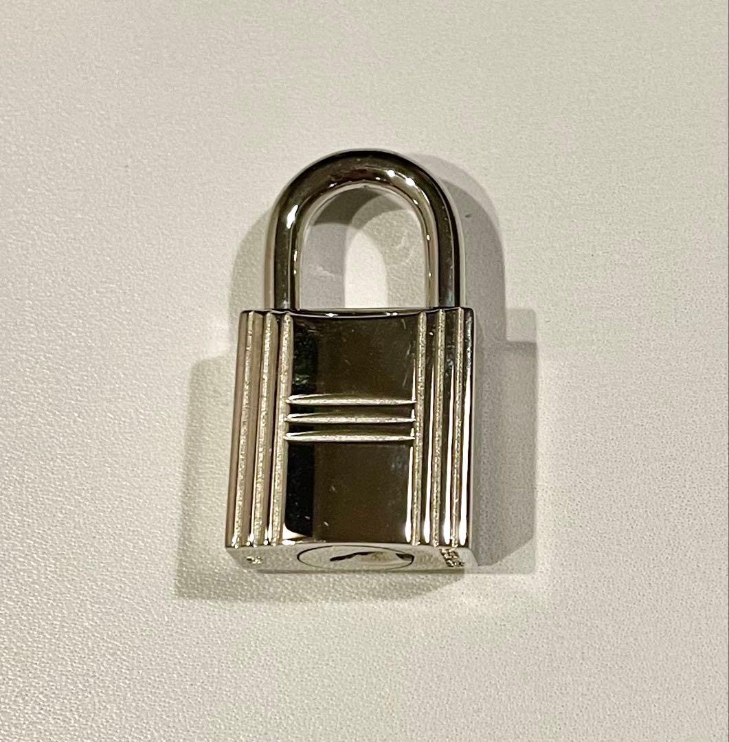 HERMES エルメス カデナ　No.101 101番　鍵付き