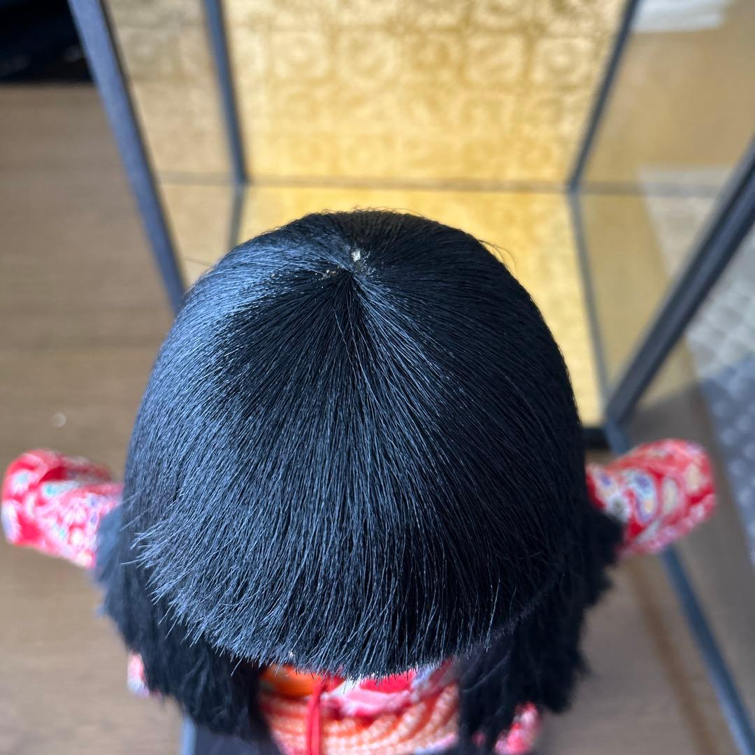 市松人形 赤い和服 伝統工芸品　ガラスケース付き 春峰作