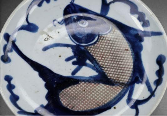 【海】18～19世紀中国清代中～後期 青花釉裏紅「登竜門」図皿 染付辰砂魚鯉図