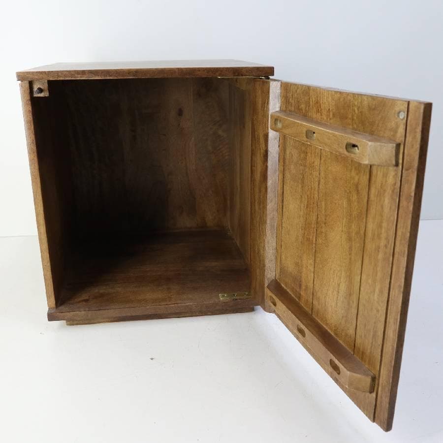 美品 ザラホーム ベッドサイドテーブル ナイトテーブル リゾートスタイル