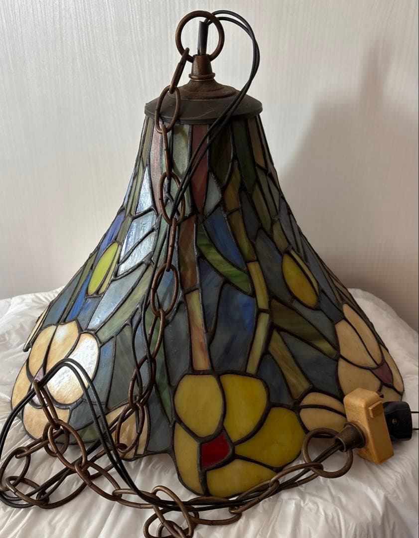 ビンテージ☆ステンドグラスの天井吊り下げランプ