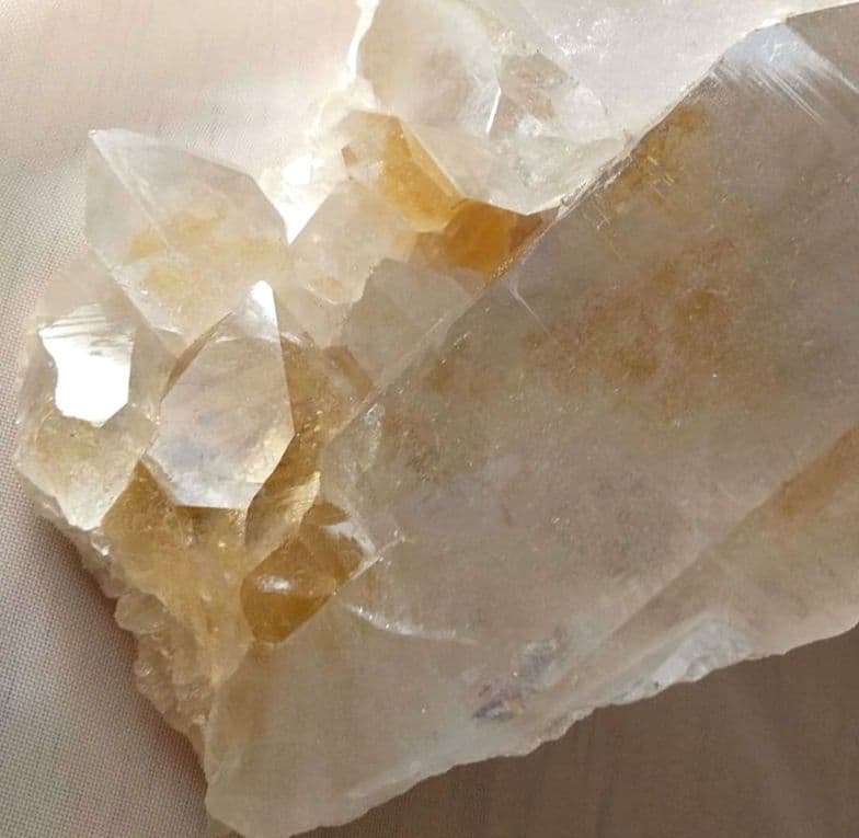 聖母の光❇️マニカラン産 ゴールデンヒーラー クォーツ 美クラスター 大サイズ