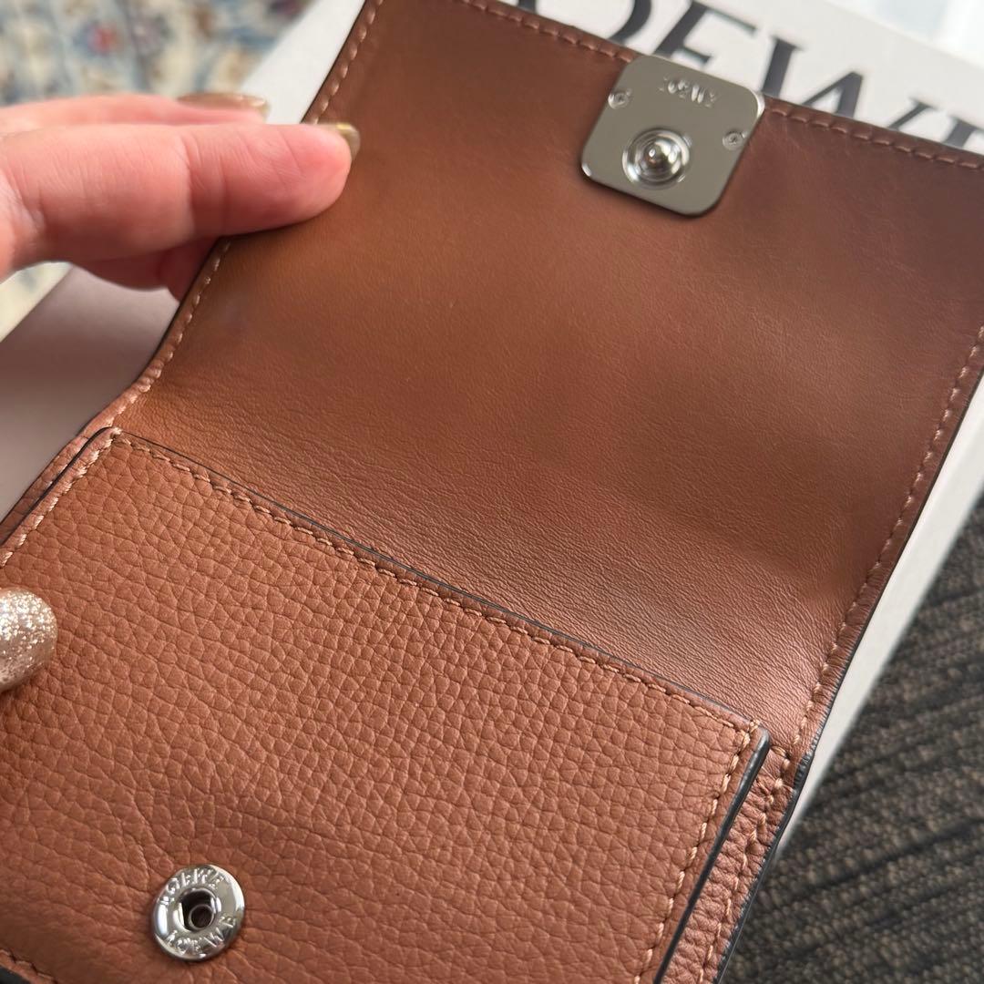 LOEWE 折り財布 コンパクト財布 ブラウン　アナグラム