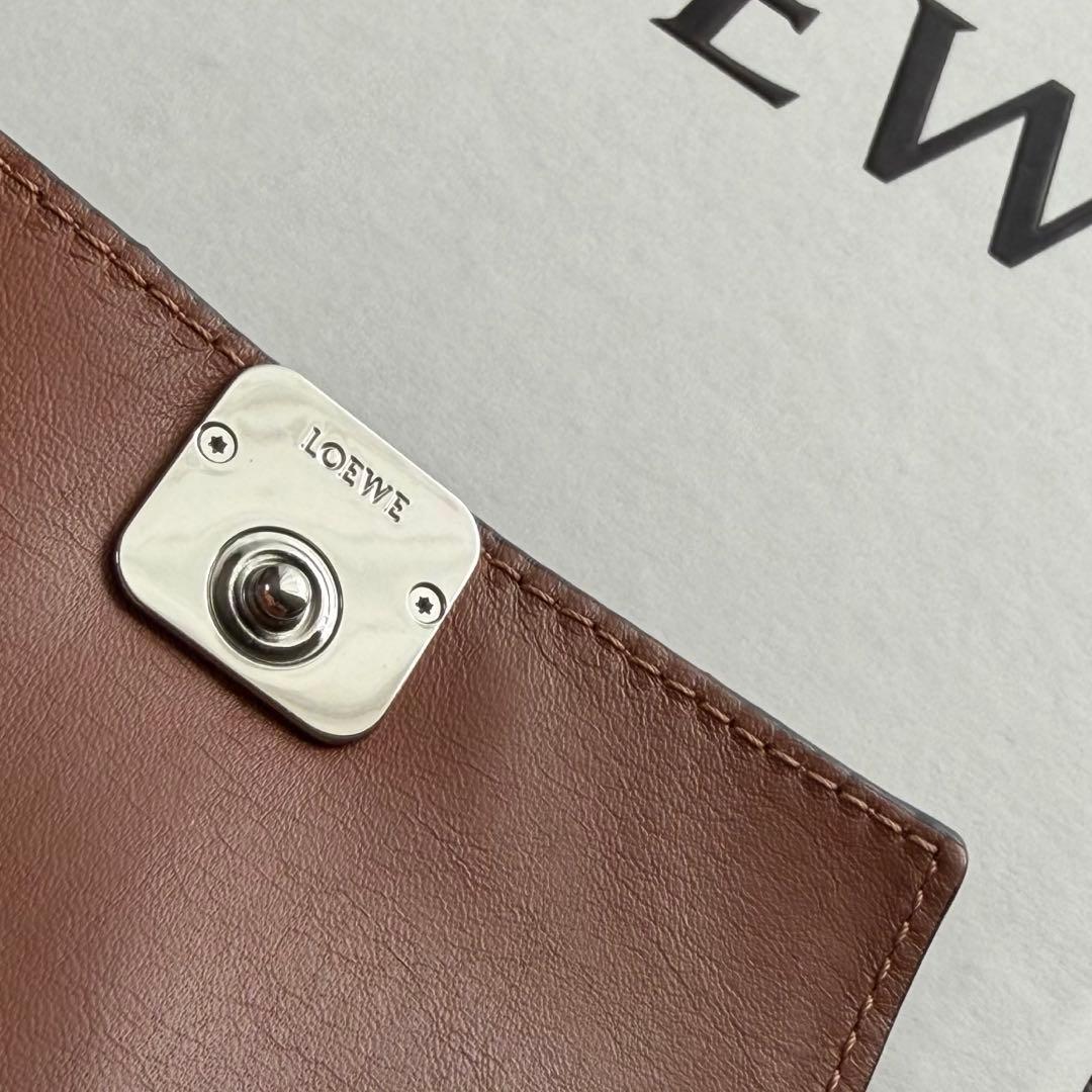 LOEWE 折り財布 コンパクト財布 ブラウン　アナグラム