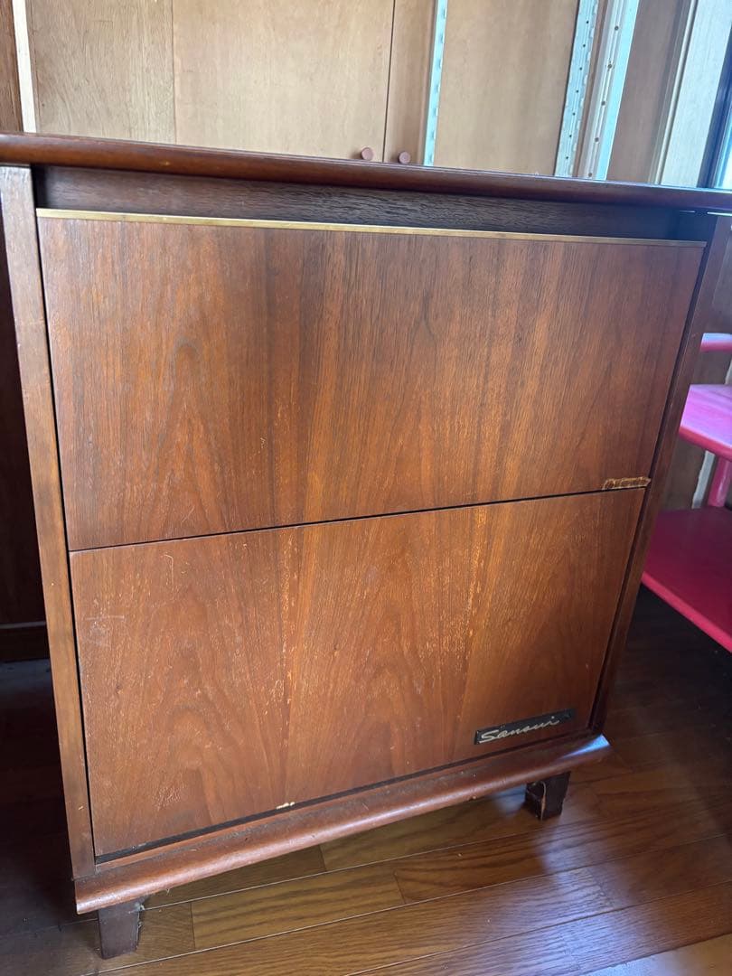 アンティーク　レコードプレーヤー　レトロ