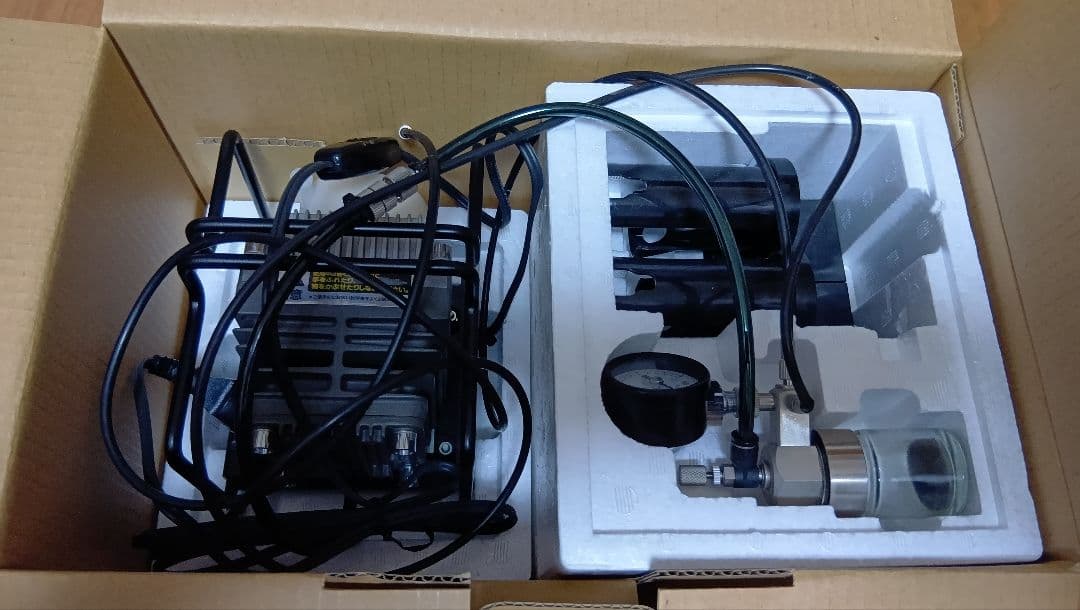 クレオスPS313 Mr.リニアコンプレッサーL5/圧力計付レギュレーターセット