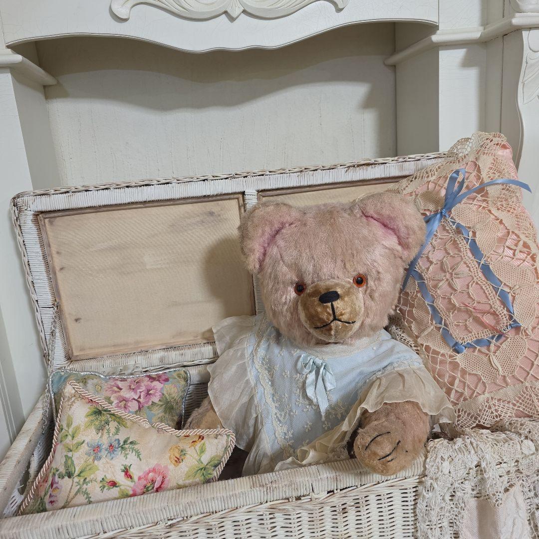 アンティーク　ヴィンテージ　バスケット　椅子　ラタン　パステル　シャビー　収納