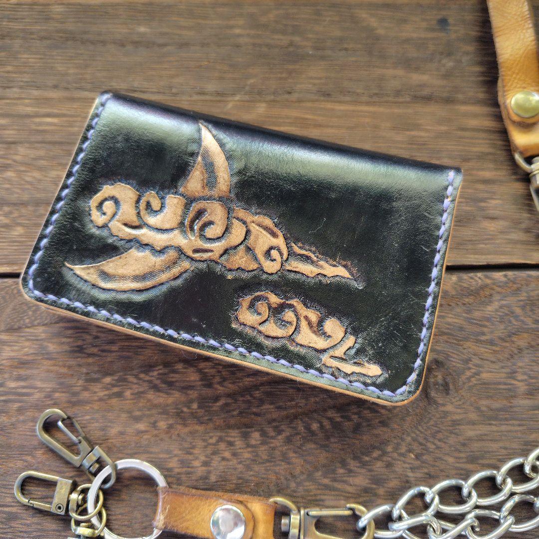 ミドルサイズ トラッカーウォレット 黒×ネイビー 雲月(75)