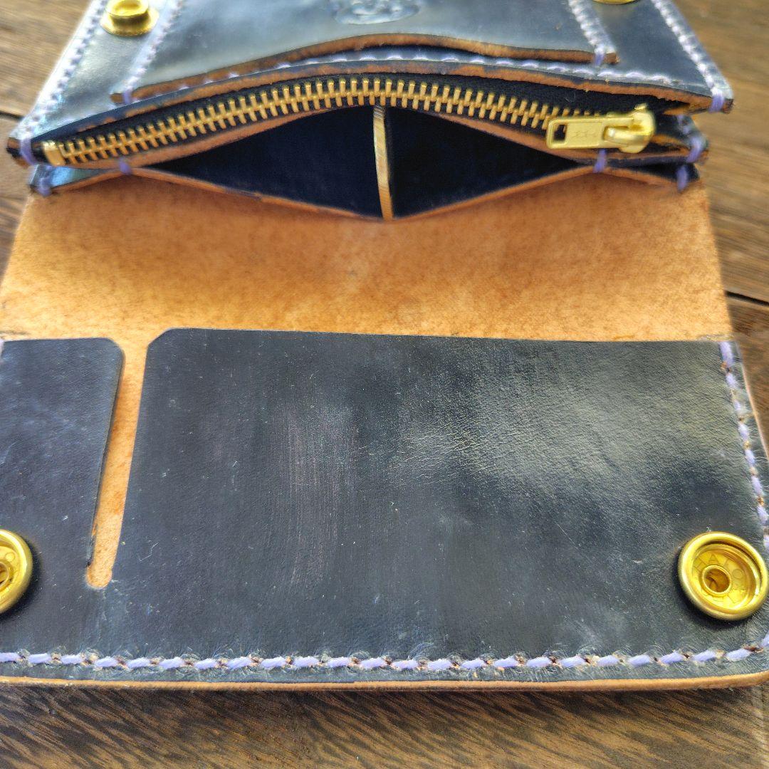 ミドルサイズ トラッカーウォレット 黒×ネイビー 雲月(75)