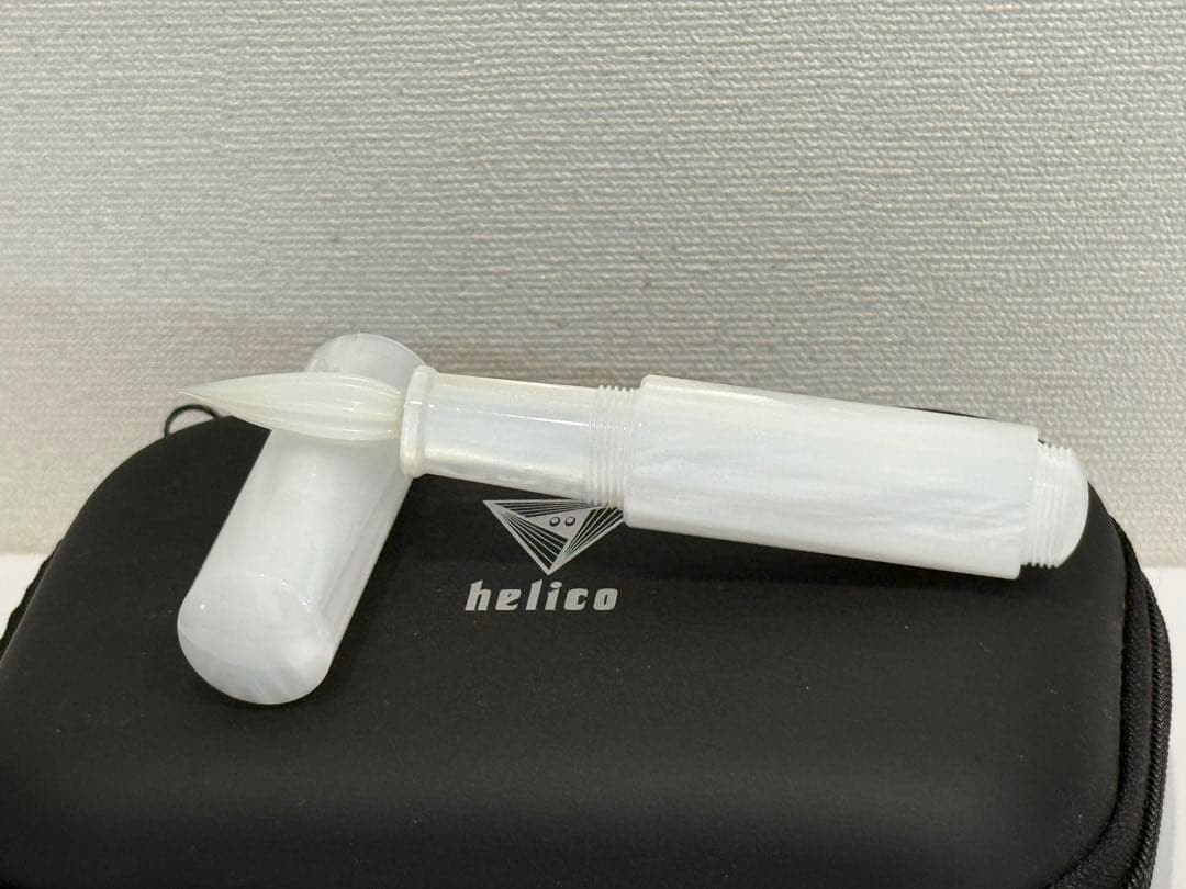 helico ガラスペン シュクル 白
