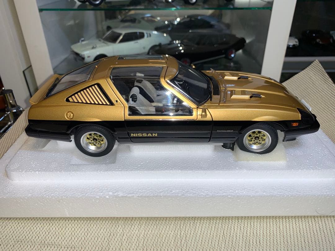 オートアート　1/18 西部警察スーパーZ