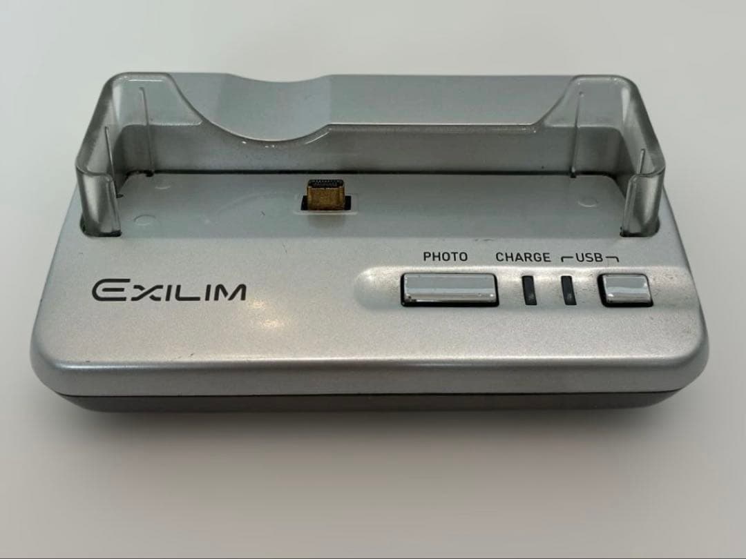 CASIO EX-Z50デジカメ．充電器付き