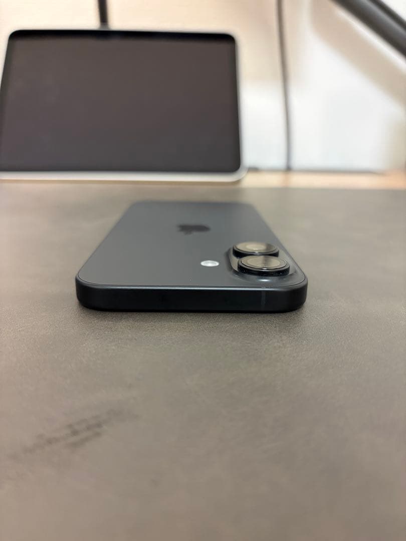 Apple iPhone16本体ブラック128G SIMフリー